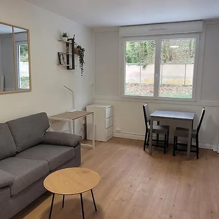 Cozy For 2 People Apartment *